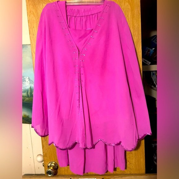 Tally Taylor sleeveless top with elastic shirt and a camisole wrap - Picture 1 of 7